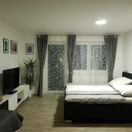 Ferienwohnung Pinsdorf Bagian luar foto