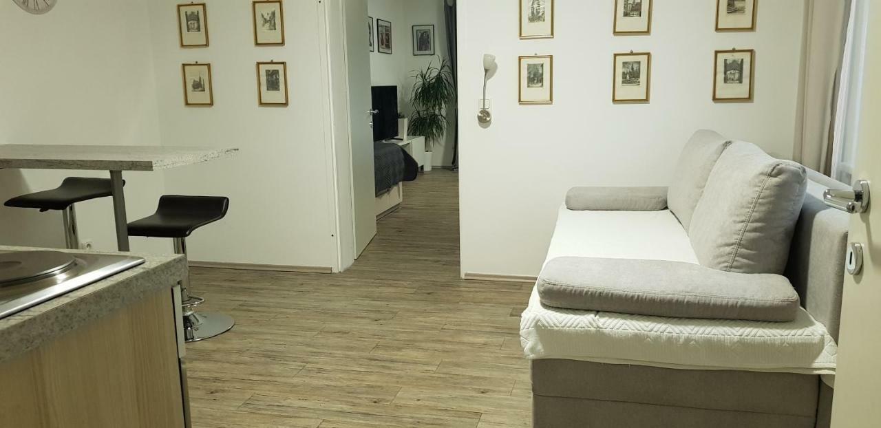 Ferienwohnung Pinsdorf Bagian luar foto